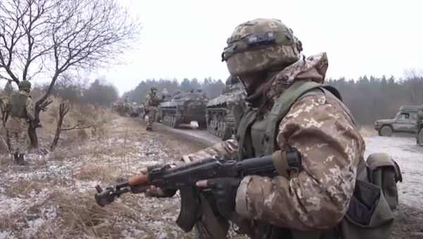 Ukrainisches Militär und US-Berater entwerfen Plan für Offensive in Donbass